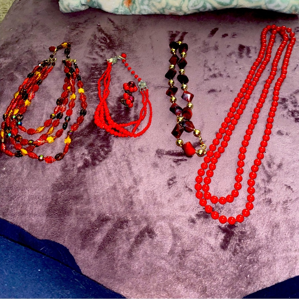 5 Piece Bundle Of Red Necklaces